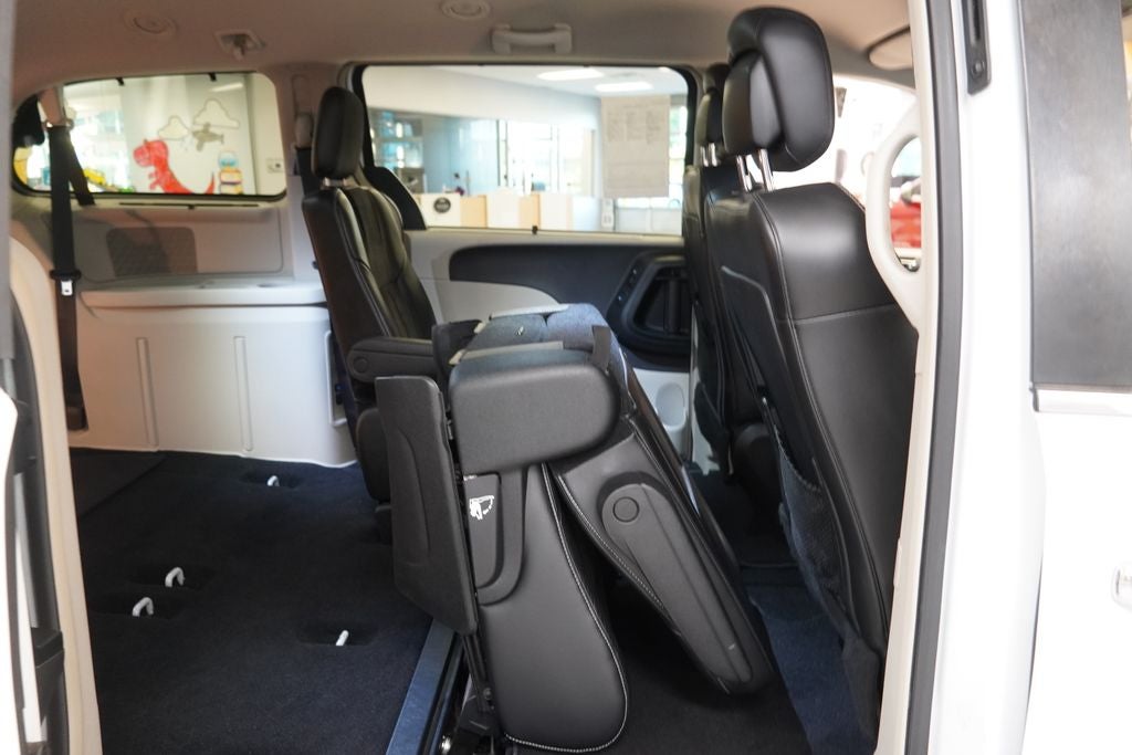 2014 Chrysler Town & Country Touring-L 30th Anniversary