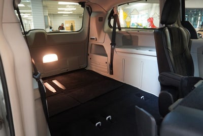 2014 Chrysler Town & Country Touring-L 30th Anniversary