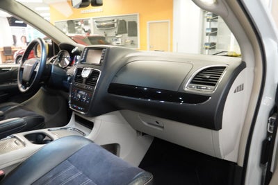 2014 Chrysler Town & Country Touring-L 30th Anniversary