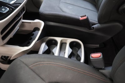 2017 Chrysler Pacifica Touring ( PRE-AUCTION SPECIAL )