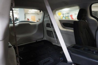 2017 Chrysler Pacifica Touring ( PRE-AUCTION SPECIAL )