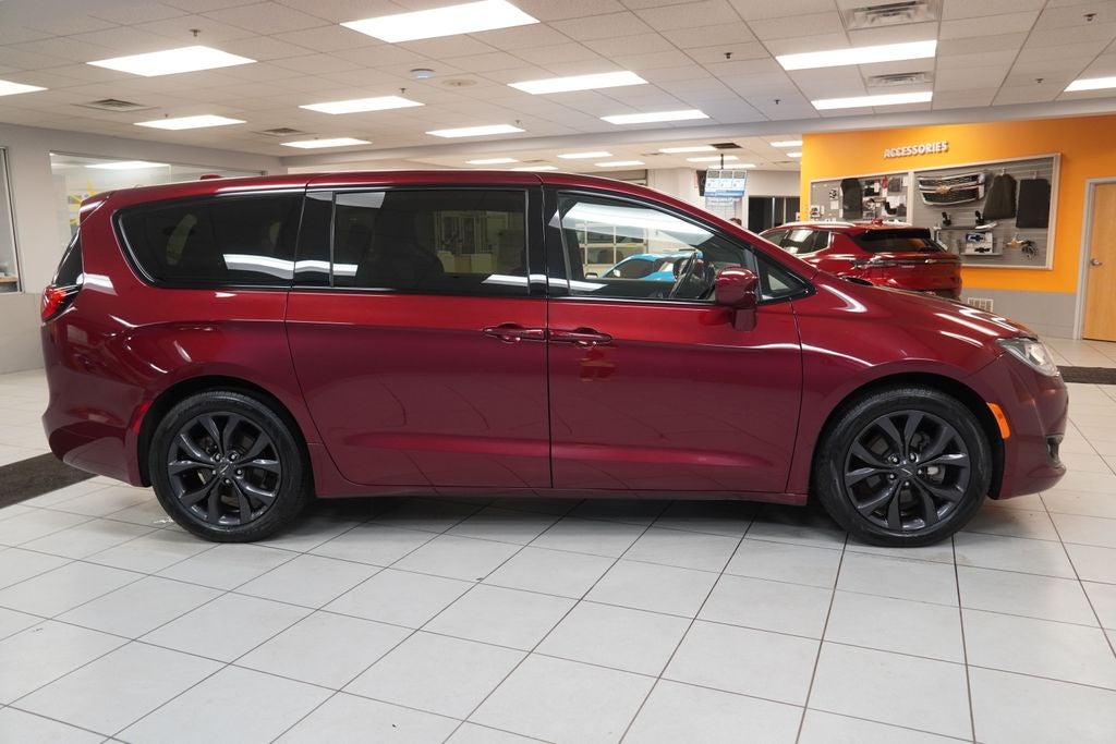 2019 Chrysler Pacifica Touring Plus
