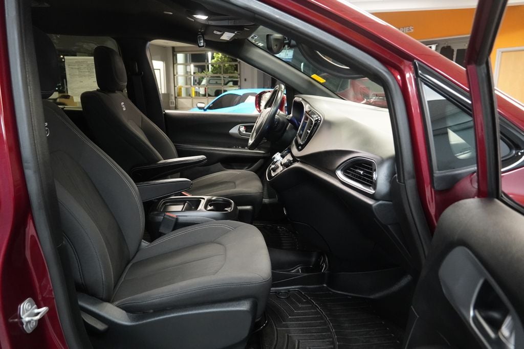 2019 Chrysler Pacifica Touring Plus
