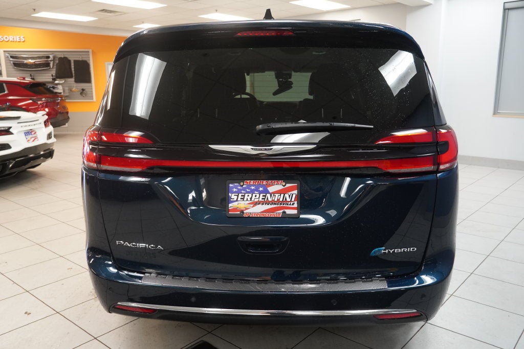 2024 Chrysler Pacifica Hybrid Select