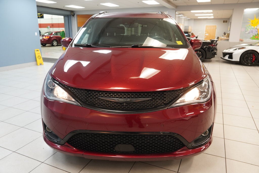 2020 Chrysler Pacifica Launch Edition (AWD)