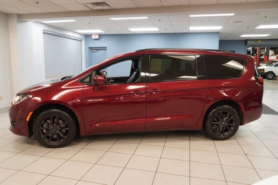 2020 Chrysler Pacifica Launch Edition (AWD)
