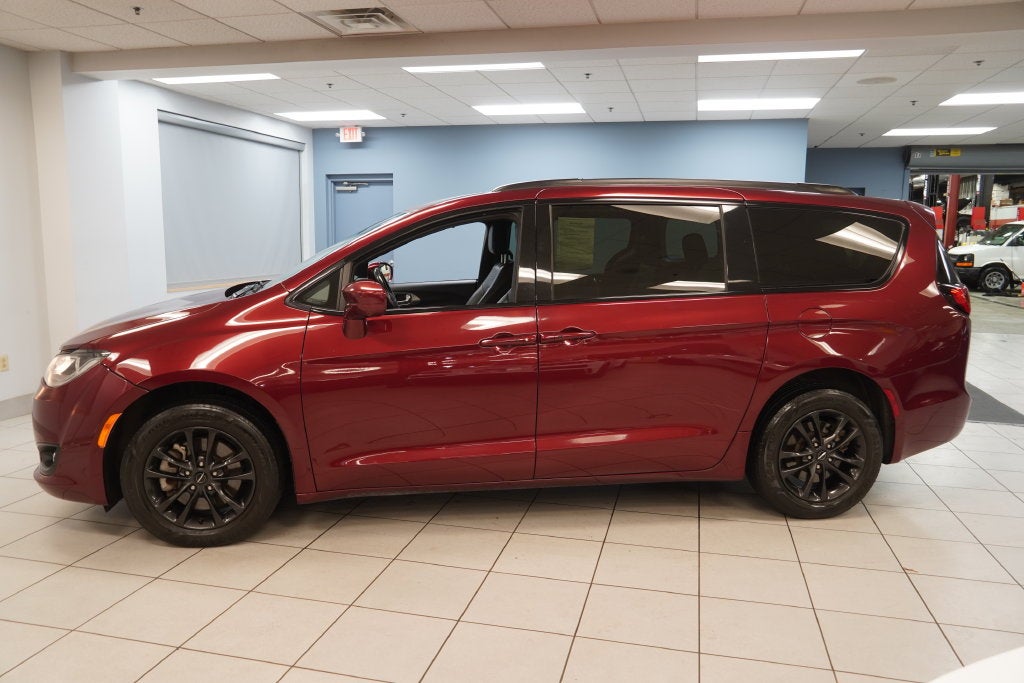 2020 Chrysler Pacifica Launch Edition (AWD)