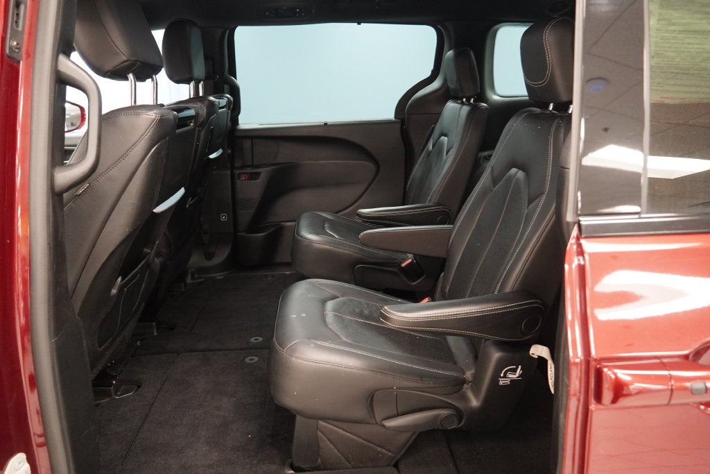 2020 Chrysler Pacifica Launch Edition (AWD)