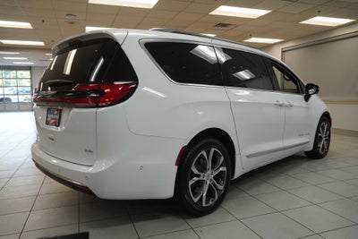 2025 Chrysler Pacifica Pinnacle AWD