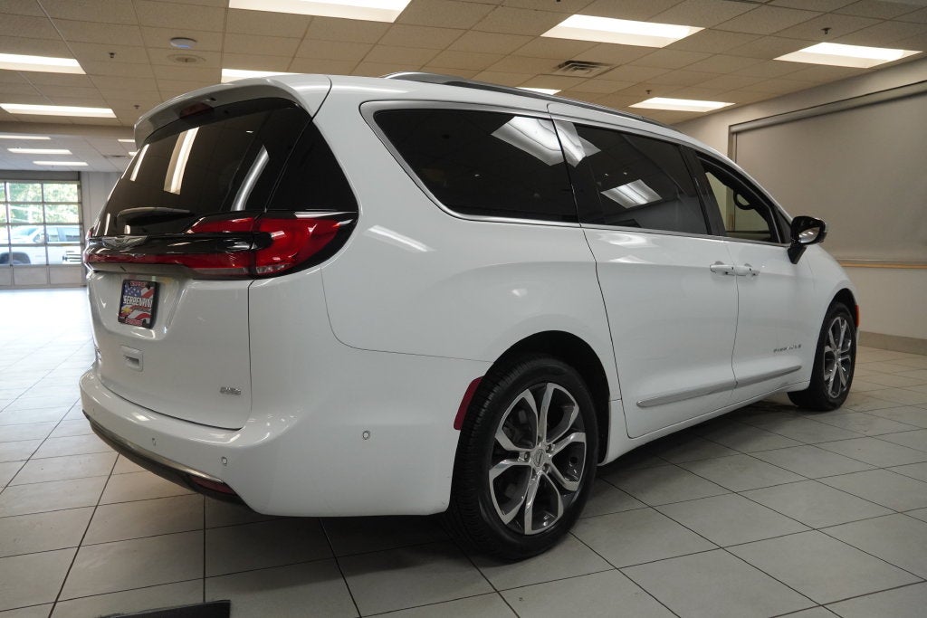 2025 Chrysler Pacifica Pinnacle AWD