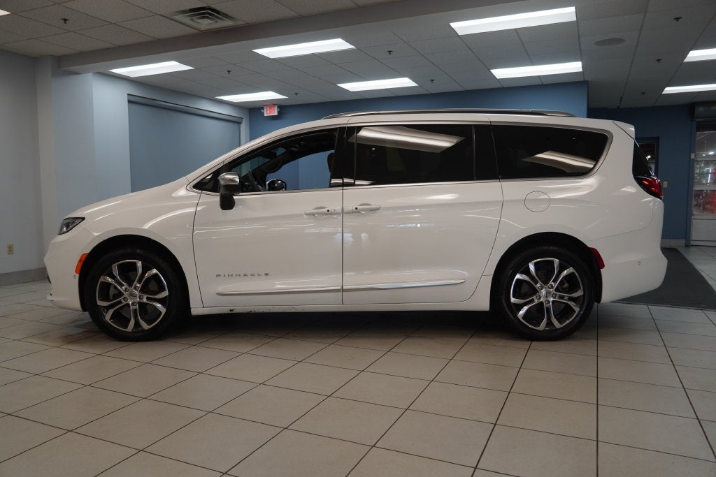 2025 Chrysler Pacifica Pinnacle AWD