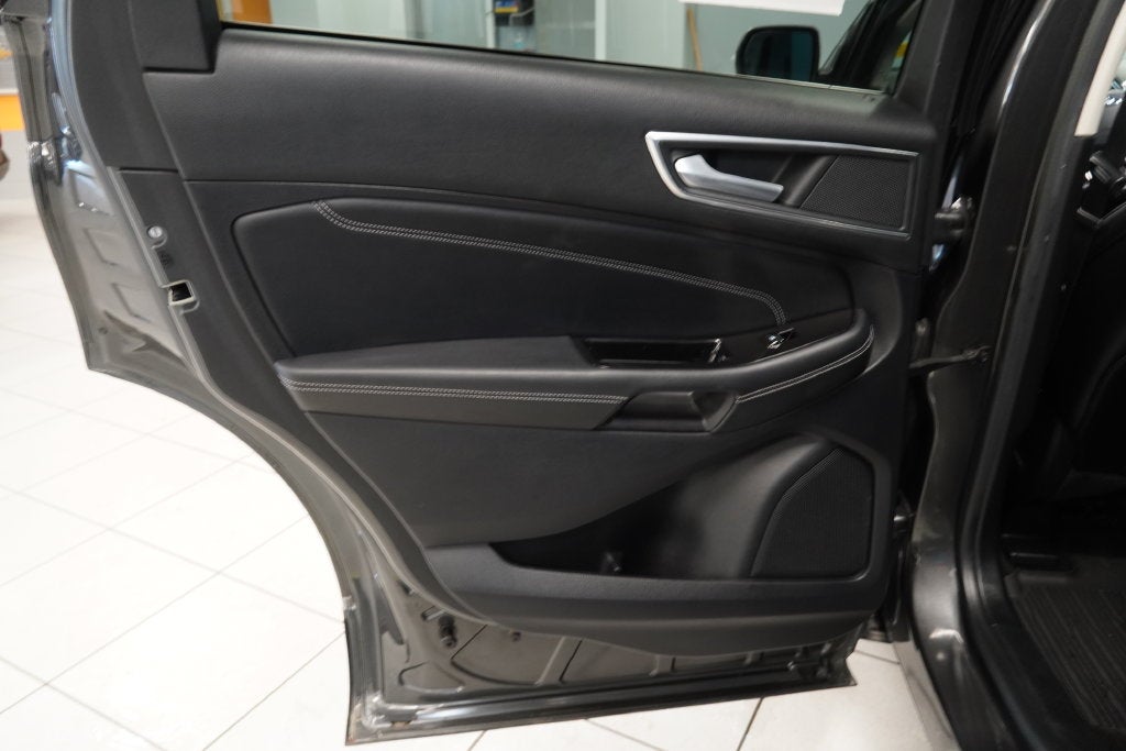 2018 Ford Edge Titanium ( AWD )