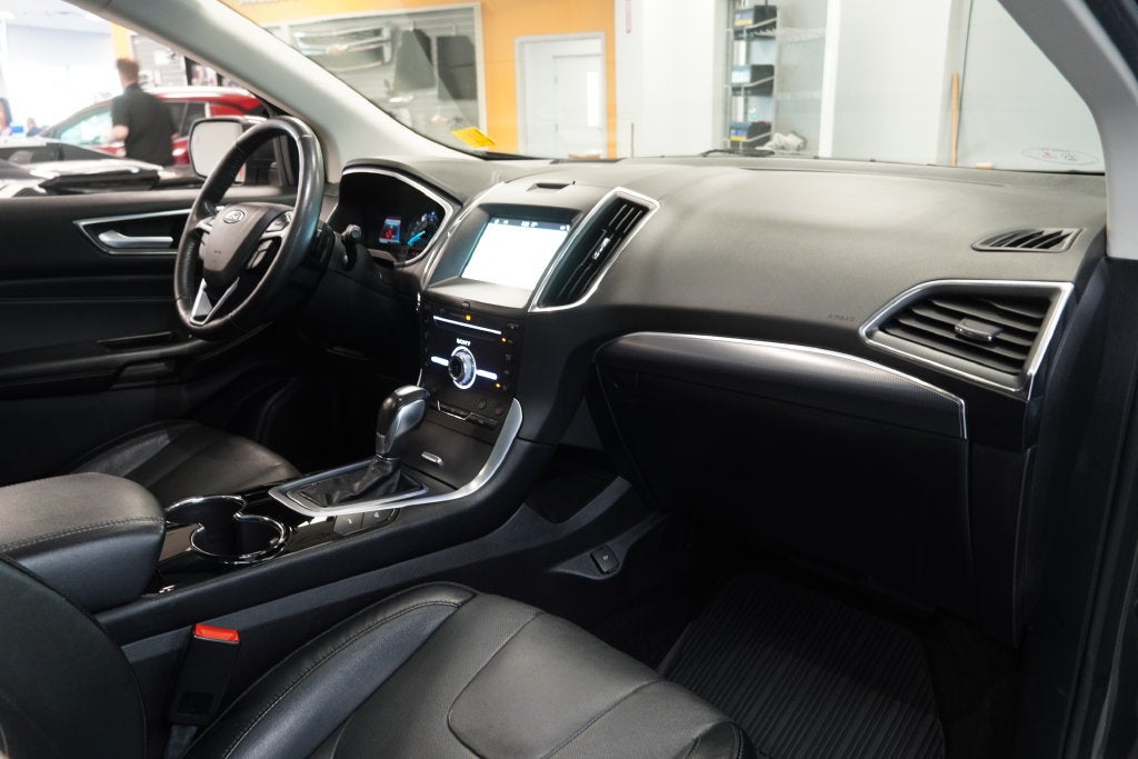 2018 Ford Edge Titanium ( AWD )