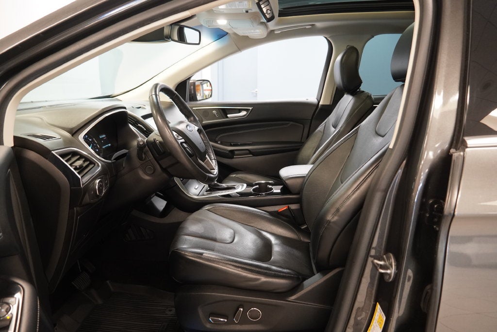 2018 Ford Edge Titanium ( AWD )