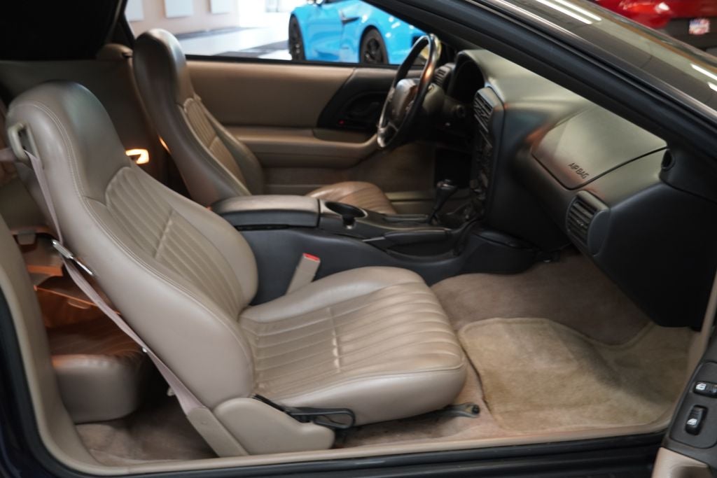 2002 Chevrolet Camaro Z28 ( CONVERTIBLE )