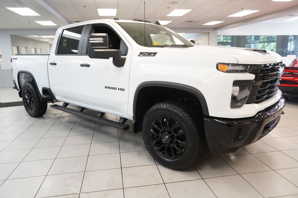 2026 Chevrolet Silverado 2500HD Custom