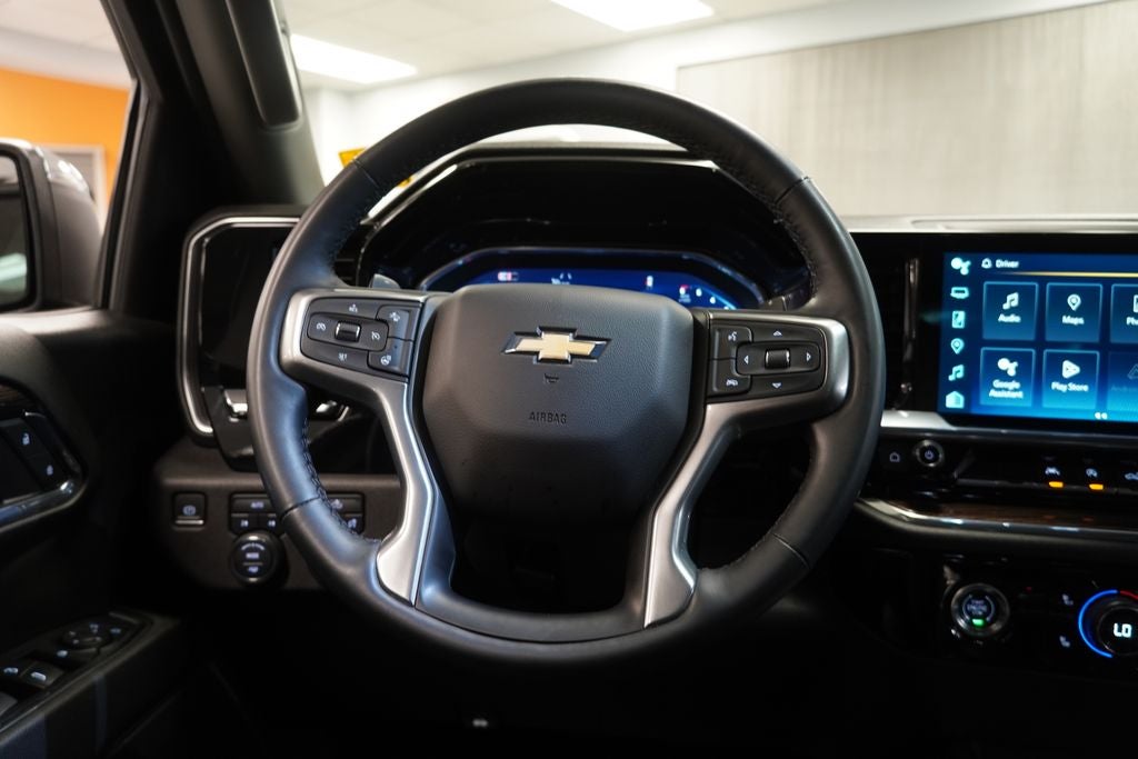 2024 Chevrolet Silverado 1500 LT LT1 CREW CAB 4X4