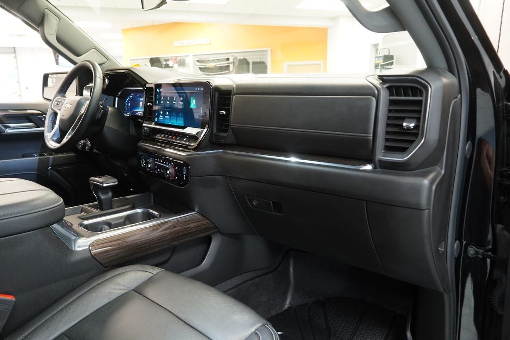 2024 Chevrolet Silverado 1500 LT LT1 CREW CAB 4X4