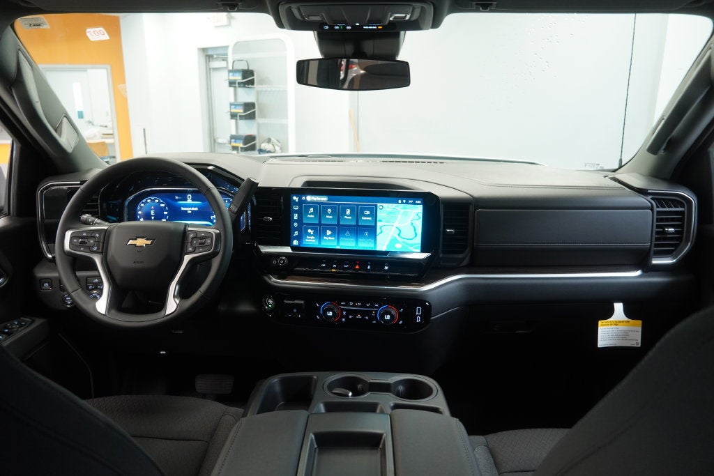 2026 Chevrolet Silverado 1500 LT LT1