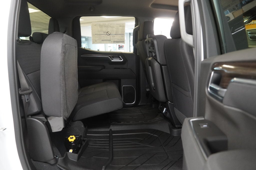 2026 Chevrolet Silverado 1500 LT LT1