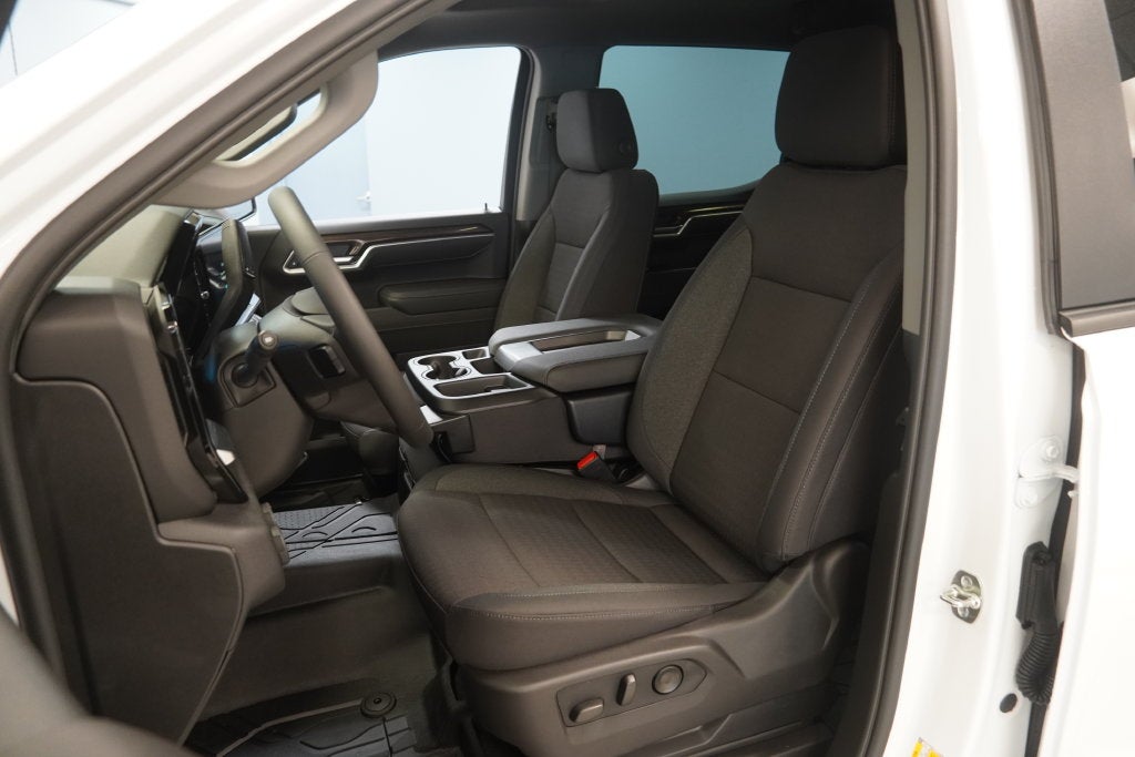 2026 Chevrolet Silverado 1500 LT LT1