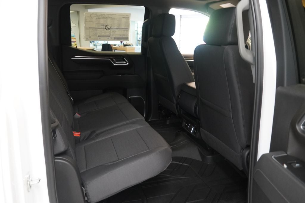 2026 Chevrolet Silverado 1500 LT LT1