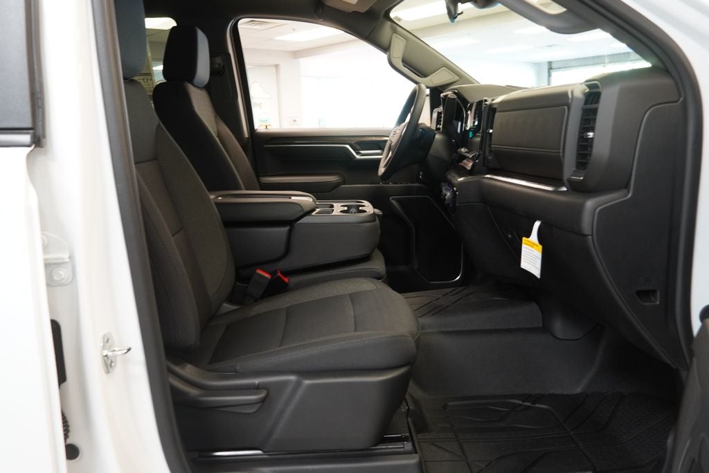 2026 Chevrolet Silverado 1500 LT LT1