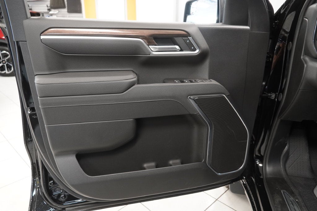 2026 Chevrolet Silverado 1500 LT LT1