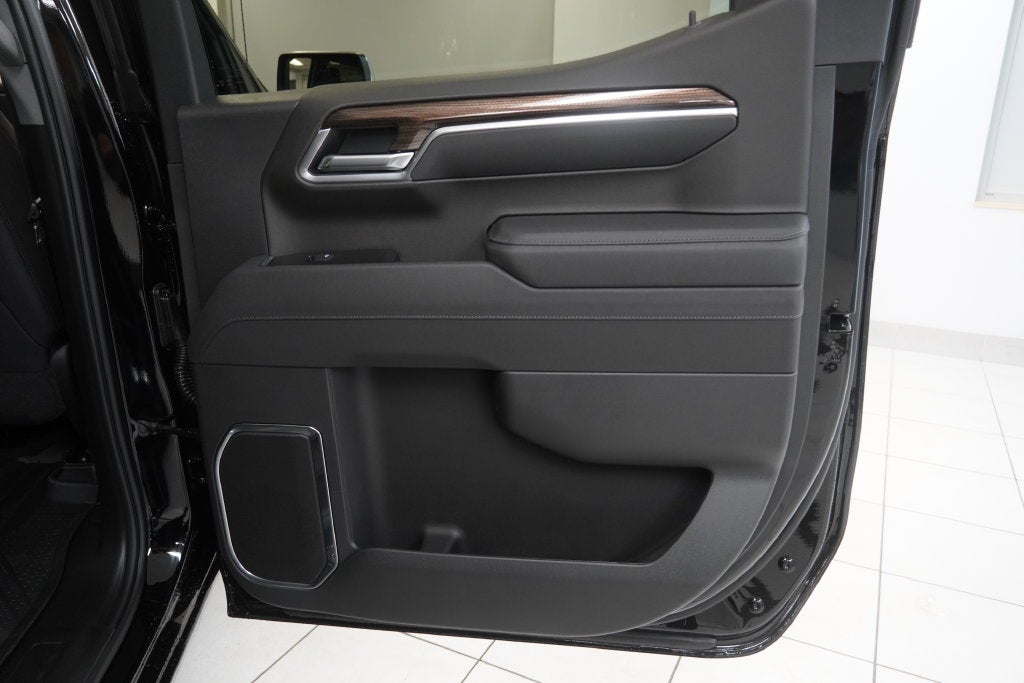 2026 Chevrolet Silverado 1500 LT LT1