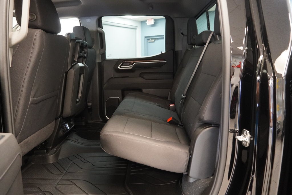2026 Chevrolet Silverado 1500 LT LT1