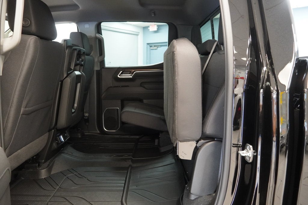 2026 Chevrolet Silverado 1500 LT LT1