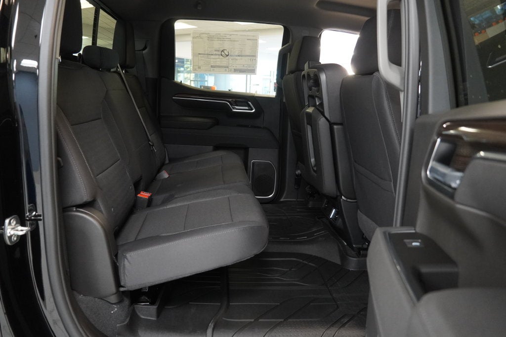 2026 Chevrolet Silverado 1500 LT LT1
