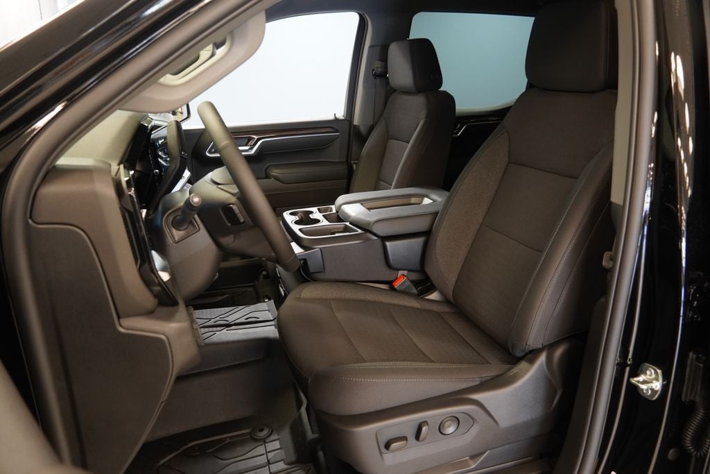 2026 Chevrolet Silverado 1500 LT LT1