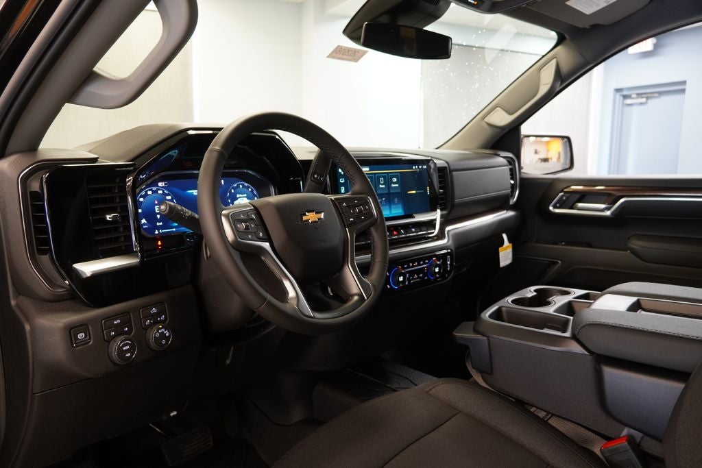 2026 Chevrolet Silverado 1500 LT LT1