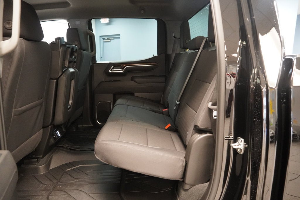 2026 Chevrolet Silverado 1500 LT LT1