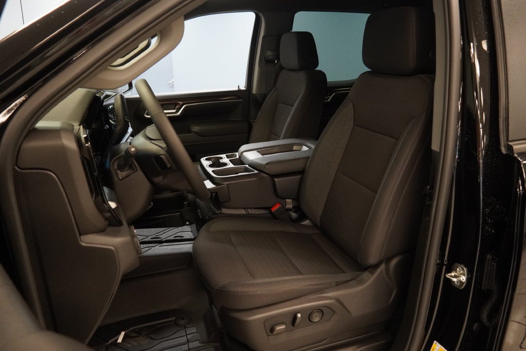 2026 Chevrolet Silverado 1500 LT LT1