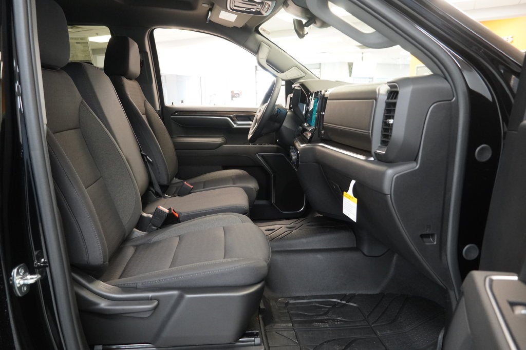 2026 Chevrolet Silverado 1500 LT LT1