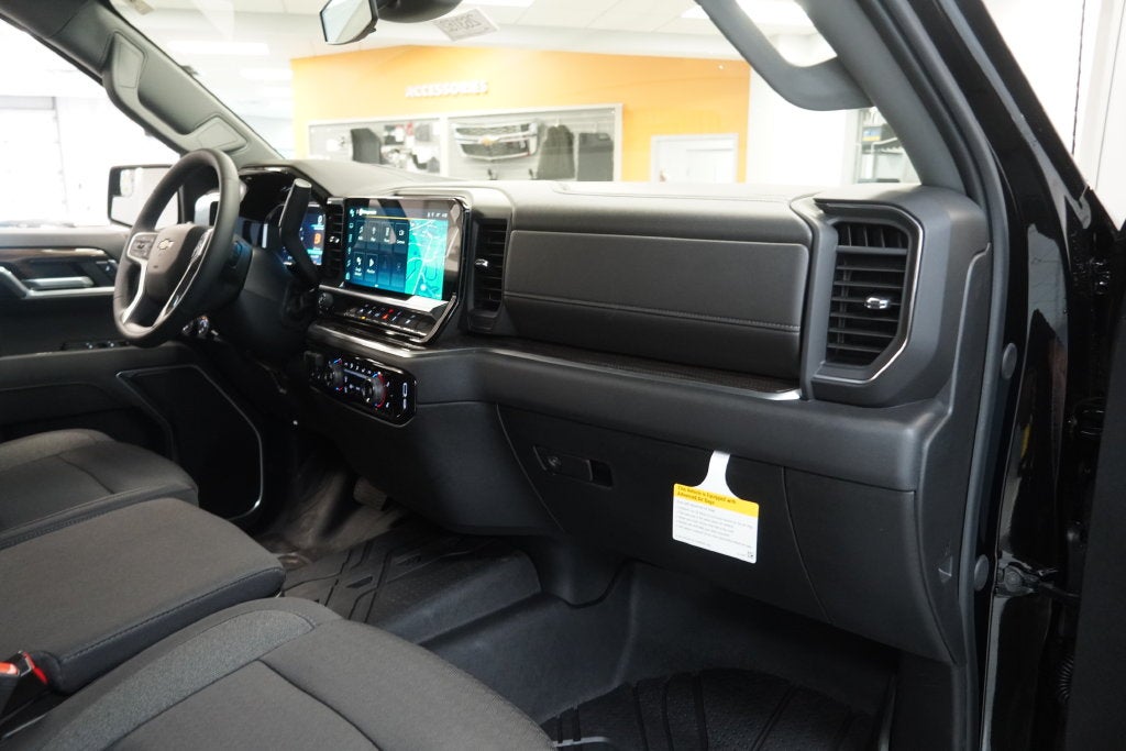 2026 Chevrolet Silverado 1500 LT LT1