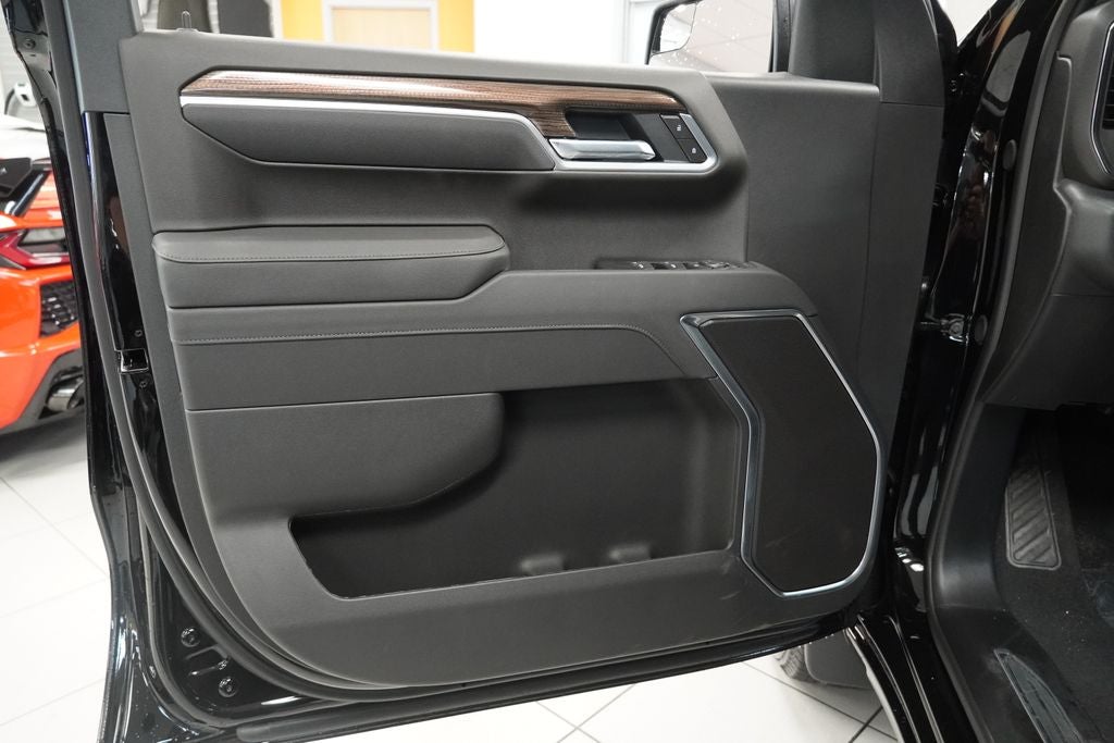 2026 Chevrolet Silverado 1500 LT LT1