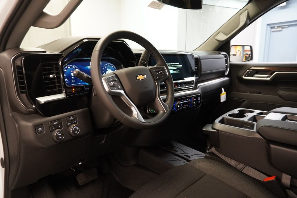 2026 Chevrolet Silverado 1500 LT LT1