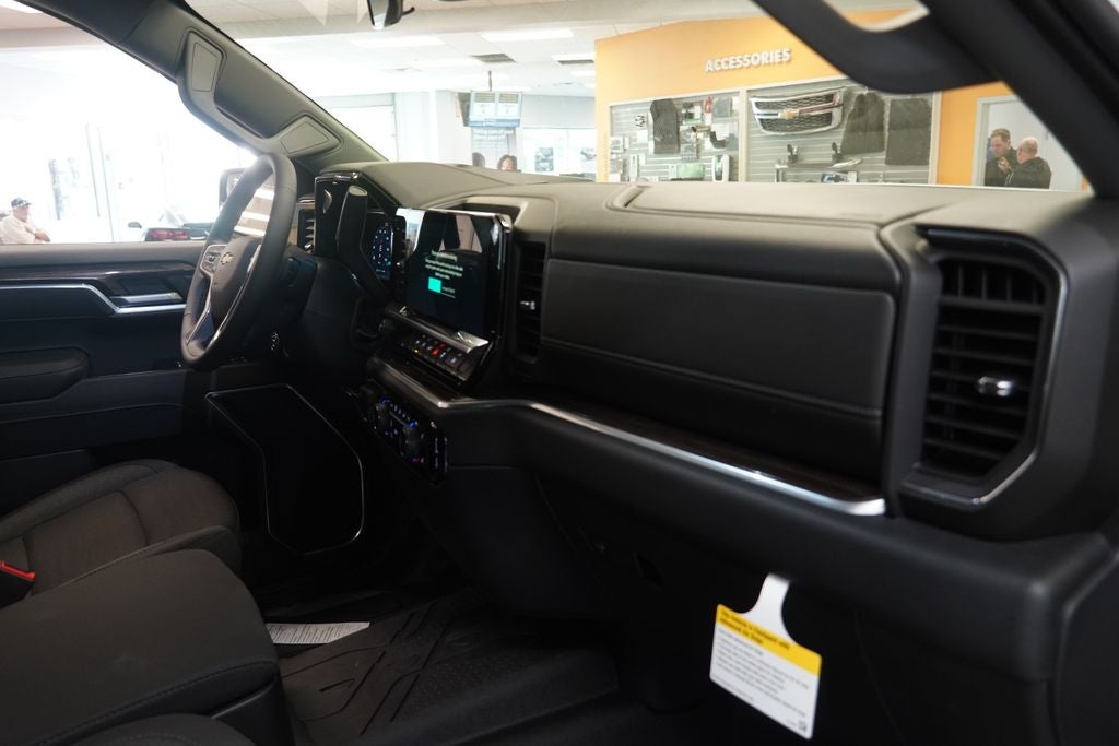 2026 Chevrolet Silverado 1500 LT LT1