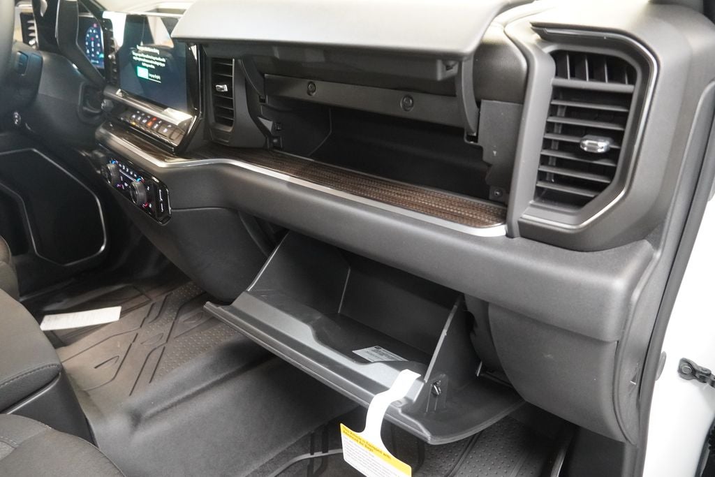 2026 Chevrolet Silverado 1500 LT LT1