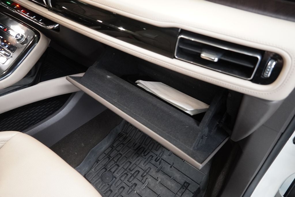 2022 Lincoln Nautilus Reserve AWD