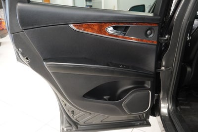 2019 Lincoln Nautilus Reserve AWD
