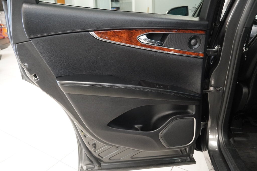 2019 Lincoln Nautilus Reserve AWD
