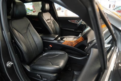 2019 Lincoln Nautilus Reserve AWD