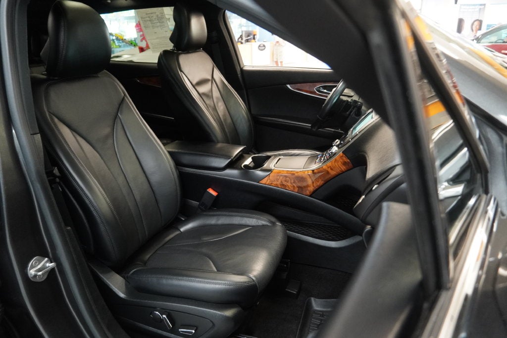 2019 Lincoln Nautilus Reserve AWD