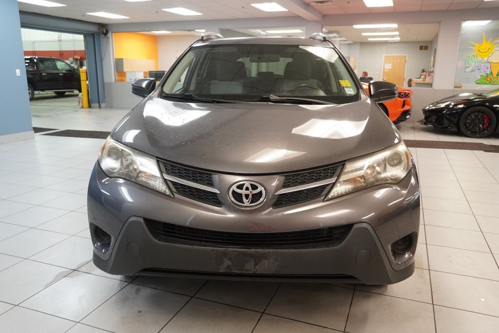 2015 Toyota RAV4 LE ( AWD )