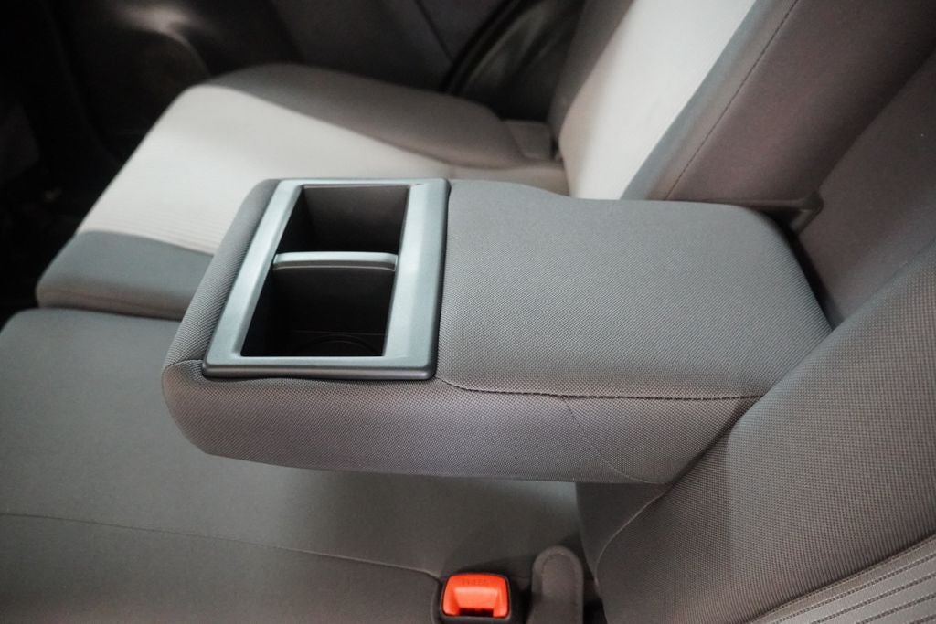2015 Toyota RAV4 LE ( AWD )
