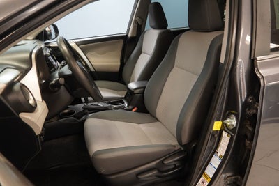 2015 Toyota RAV4 LE ( AWD )